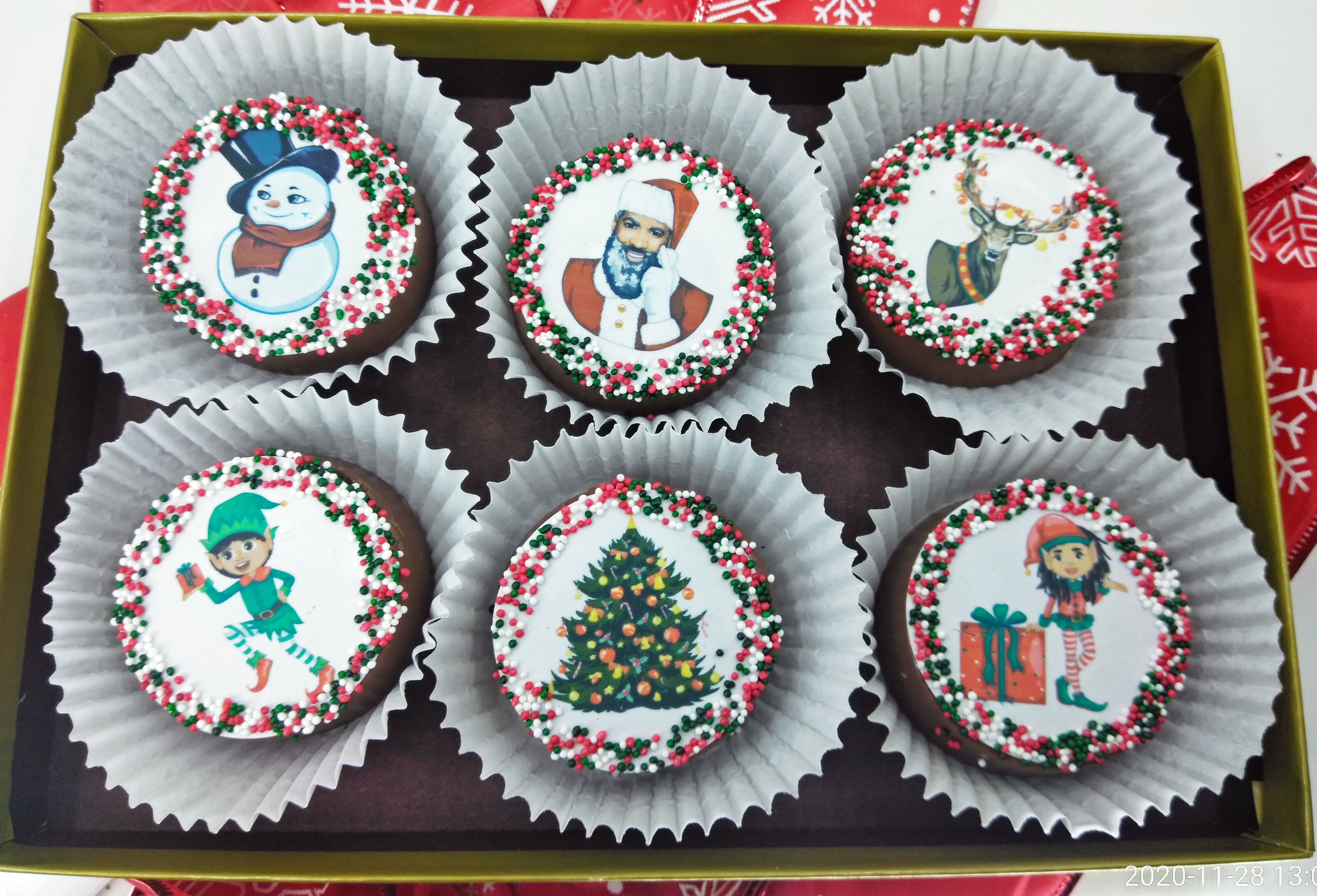 Christmas Chocolate Covered Oreos Santa and Elves Gift Box
